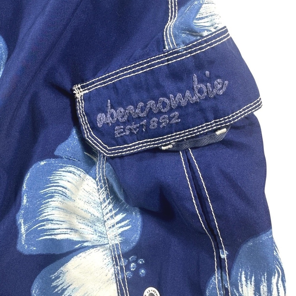 Abercrombie Mens XL Board Shorts Navy Blue Floral Swim Trunks Y2K VTG Surfcore - Picture 3 of 10